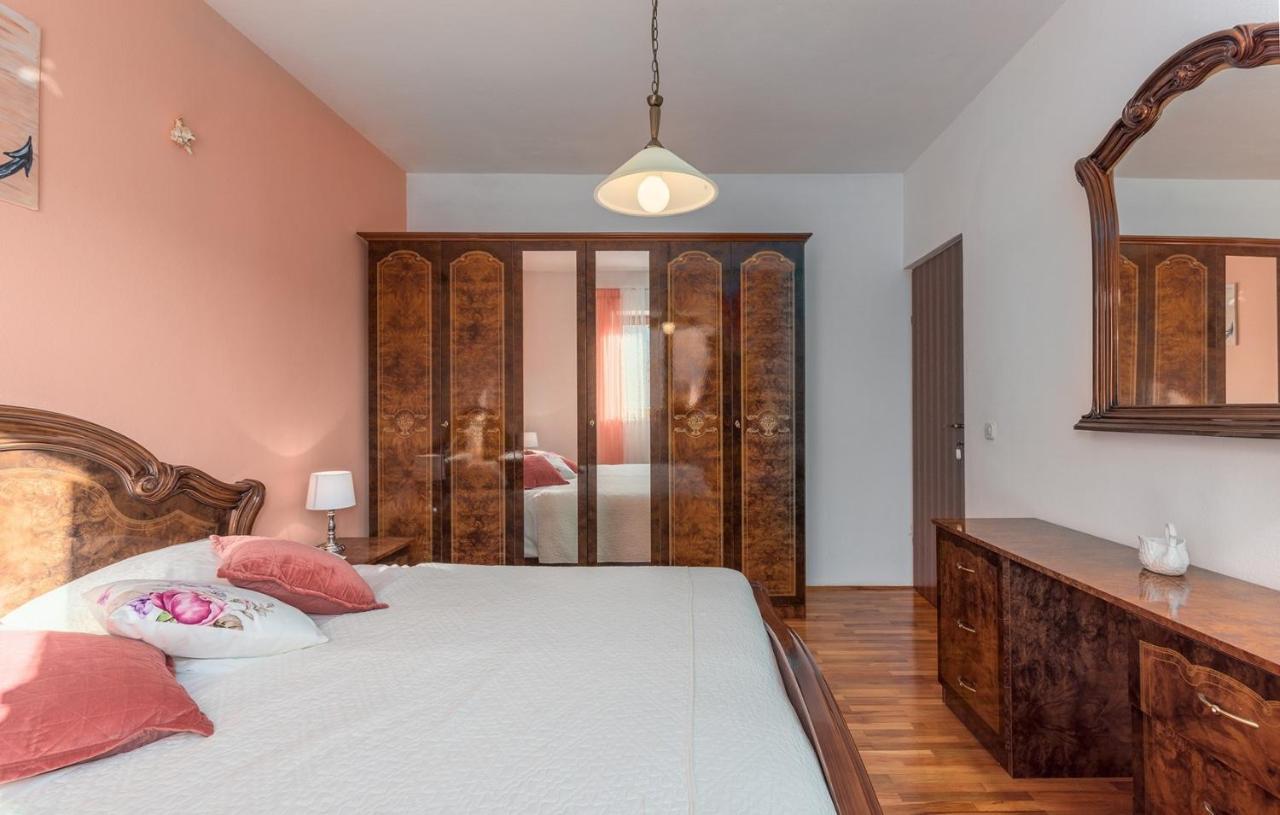 Apartmani Katalin Musalez Chambre photo